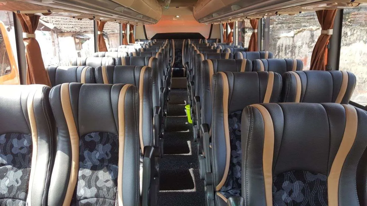 Sewa Bus Pariwisata